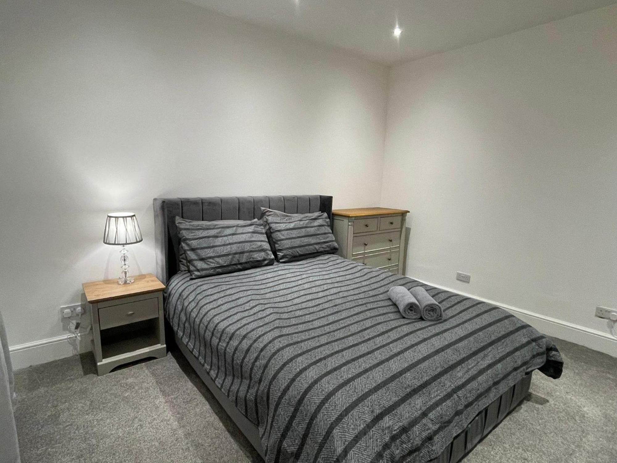 Boutique Rooms Μπίρκενχεντ Εξωτερικό φωτογραφία