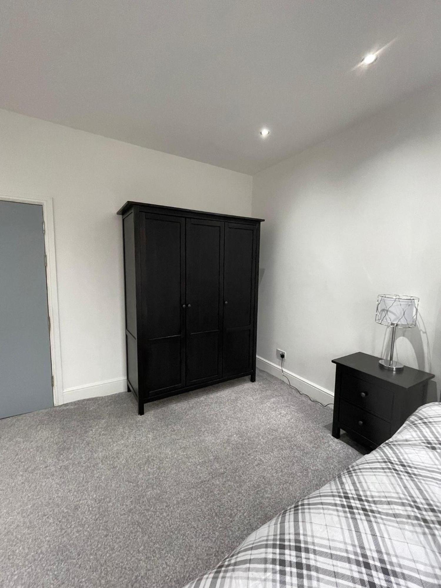 Boutique Rooms Μπίρκενχεντ Εξωτερικό φωτογραφία