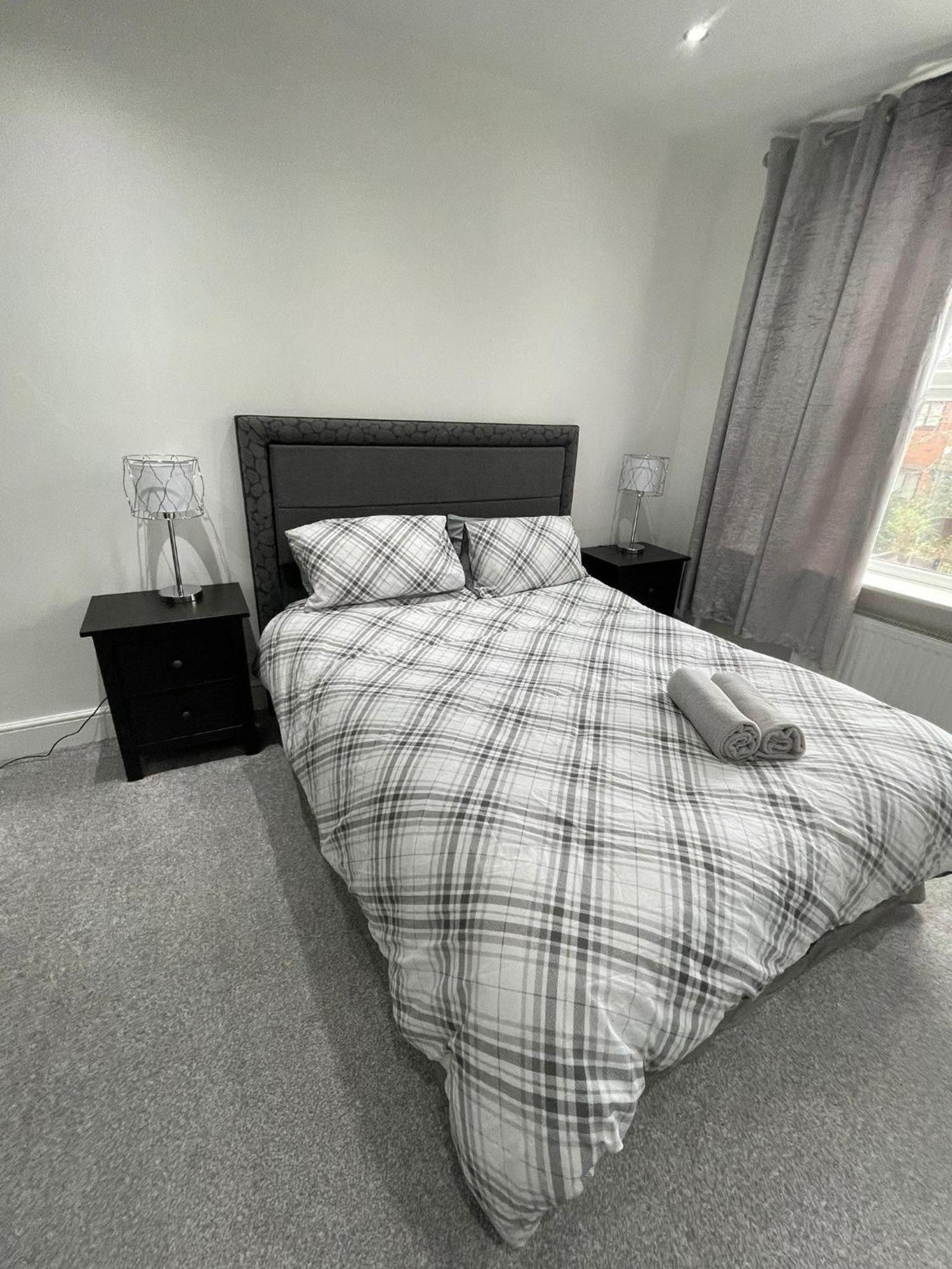 Boutique Rooms Μπίρκενχεντ Εξωτερικό φωτογραφία